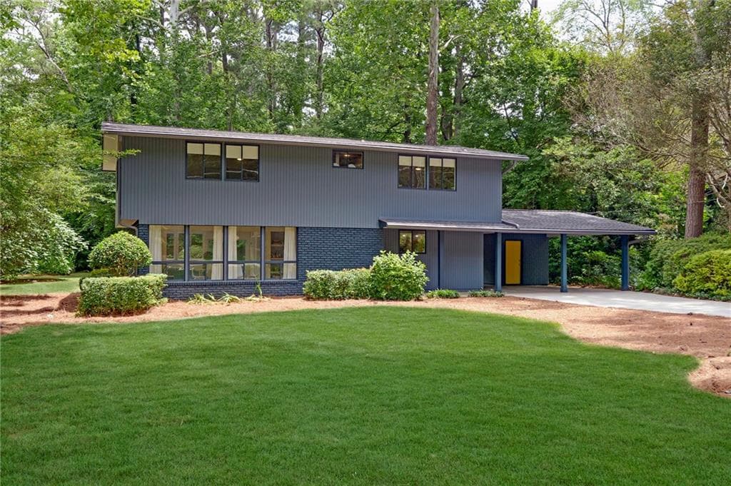 4 bedroom, 4 bathroom, 2,400 sq ft single family residence sold at 3513 Regalwoods Drive, Atlanta, GA 30340