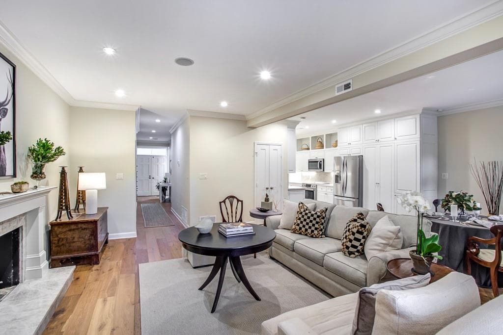 47 Willow Glen, Sandy Springs, GA 30342 — most recent listing photo