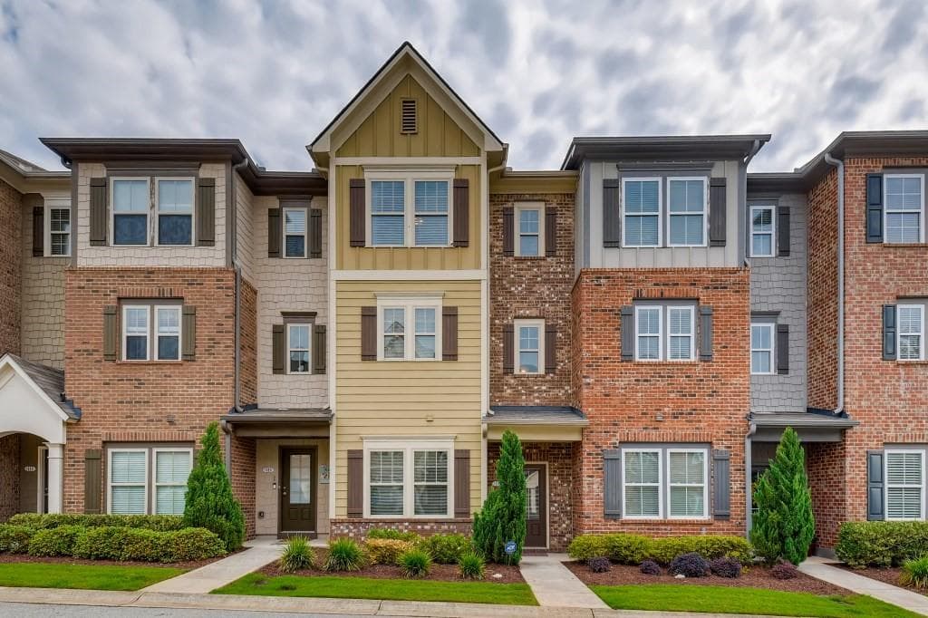 1321 Kingston Trail, Decatur, GA 30033 — most recent listing photo