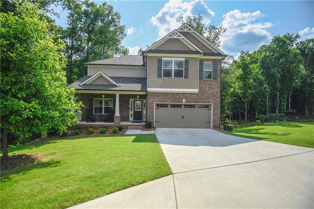4 bedroom, 3 bathroom, 2,600 sq ft single family residence sold at 274 Braselton Farms Drive, Hoschton, GA 30548