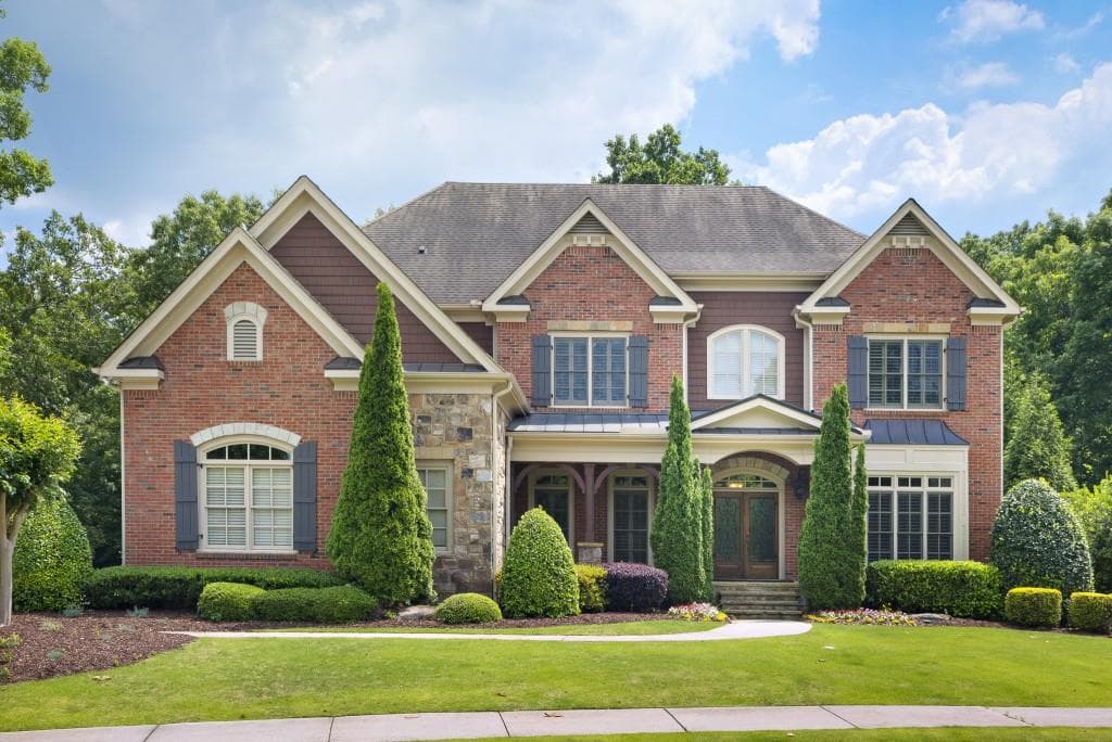 6 bedroom, 6 bathroom, 6,551 sq ft single family residence sold at 655 Coley Oaks Court, Atlanta, GA 30350