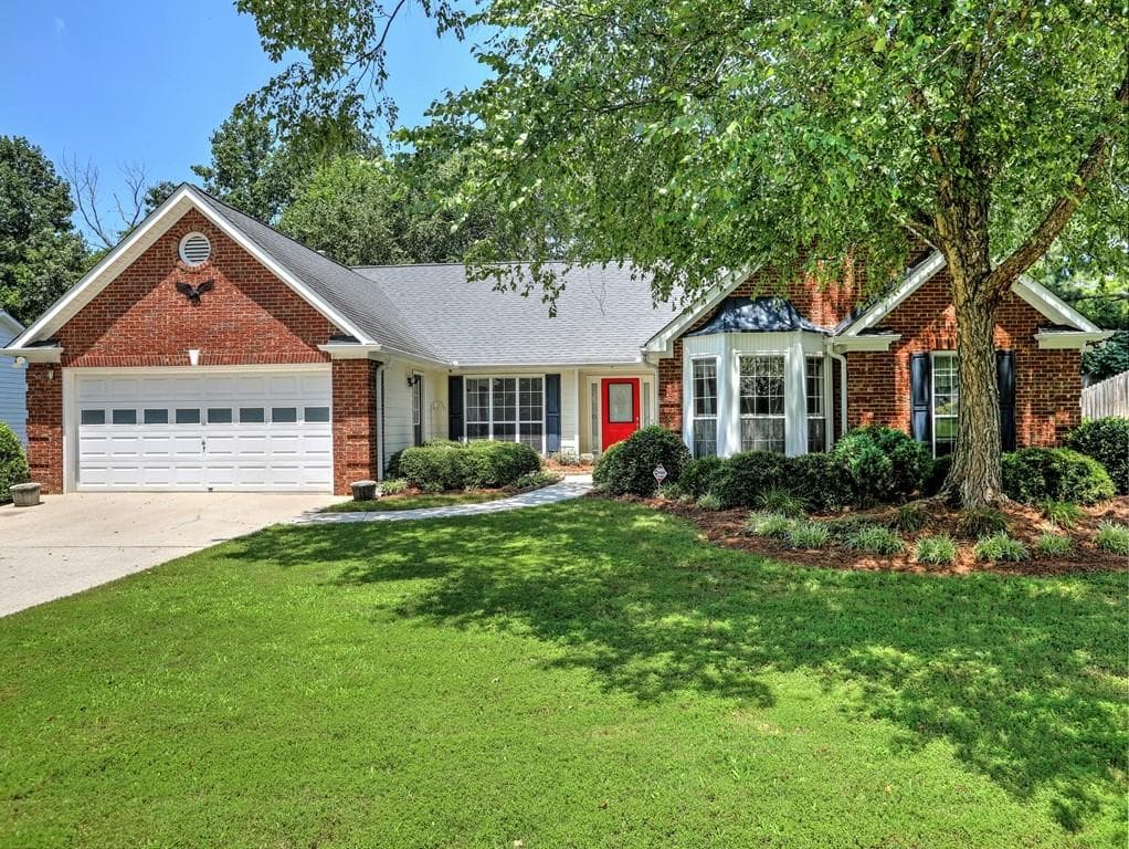 3 bedroom, 2 bathroom, 2,208 sq ft single family residence sold at 2860 Meridian Drive, Dacula, GA 30019