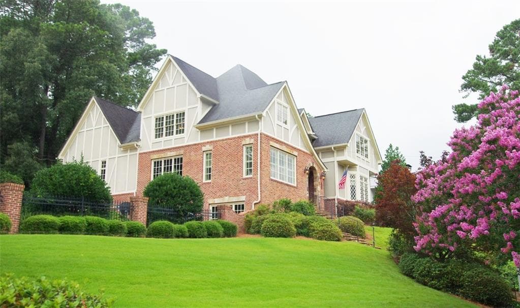 5 bedroom, 6 bathroom, 5,732 sq ft single family residence sold at 781 E Morningside Drive, Atlanta, GA 30324