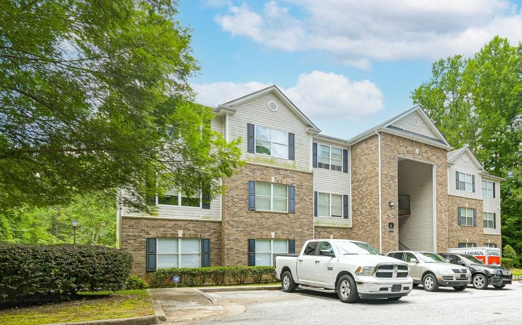 3205 Fairington Drive, Lithonia, GA 30038 — most recent listing photo