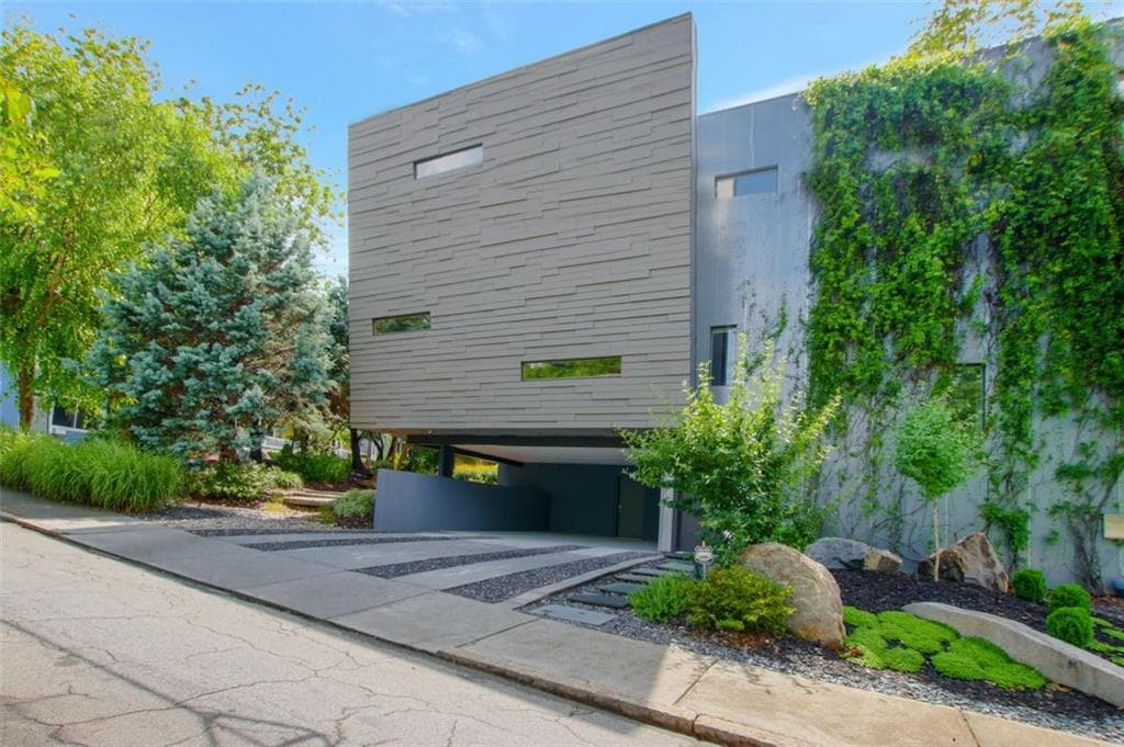 3 bedroom, 4 bathroom, 2,773 sq ft townhouse sold at 89 Weatherby Street, Atlanta, GA 30316