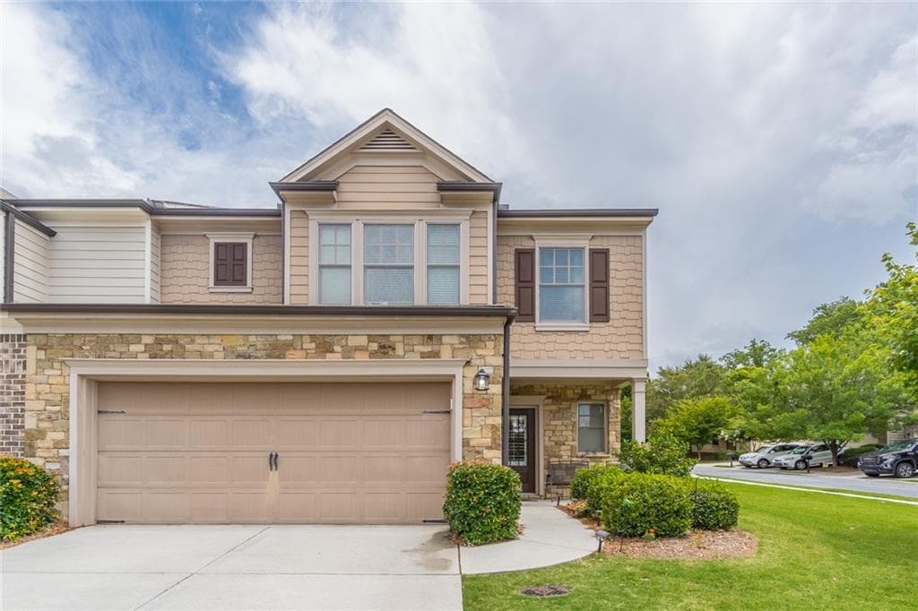 3 bedroom, 3 bathroom, 2,166 sq ft townhouse sold at 815 Middleton Place, Alpharetta, GA 30004