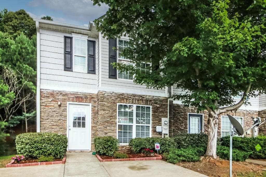 5810 Union Walk Drive, Union City, GA 30291 — most recent listing photo