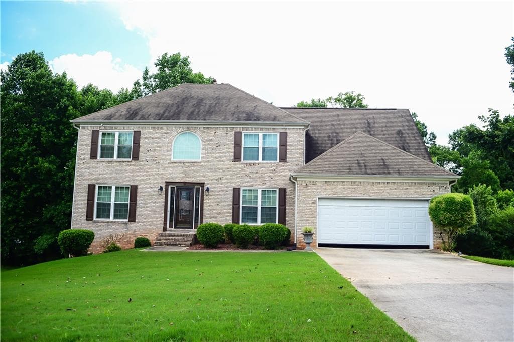 5 bedroom, 3 bathroom, 2,746 sq ft single family residence sold at 1705 Bennett, Mcdonough, GA 30253