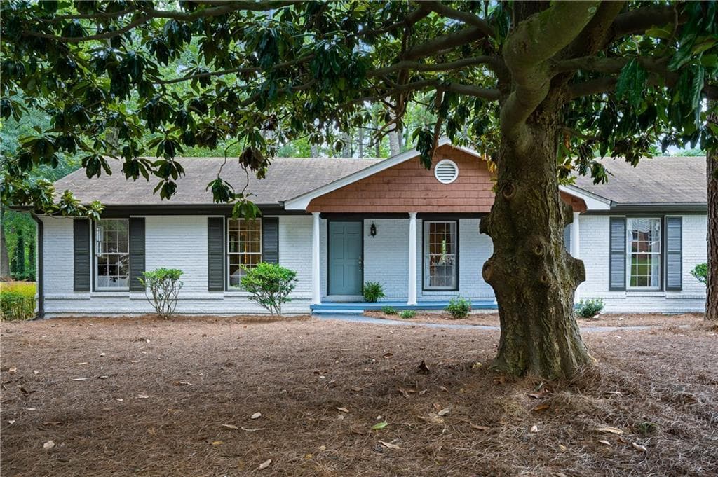 2472 Riverglenn Circle, Dunwoody, GA 30338 — most recent listing photo
