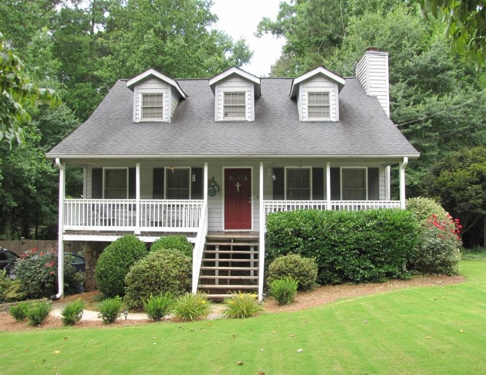 4 bedroom, 2 bathroom, 1,868 sq ft single family residence sold at 127 Dials Drive, Woodstock, GA 30188