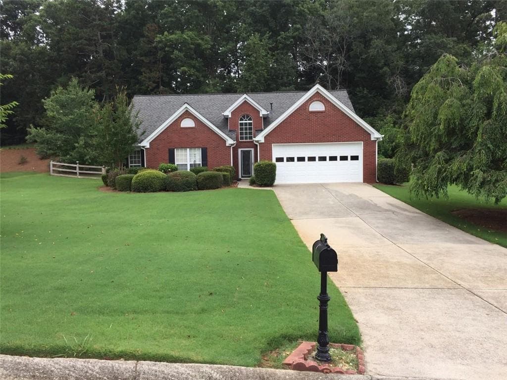 3 bedroom, 2 bathroom, 1,918 sq ft single family residence sold at 6895 VALLEY FOREST Drive, Cumming, GA 30041