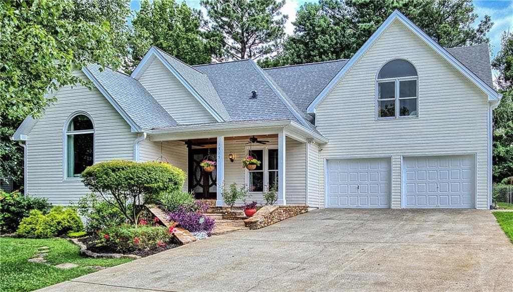 1919 Stonebrook Way, Lawrenceville, GA 30043 — most recent listing photo