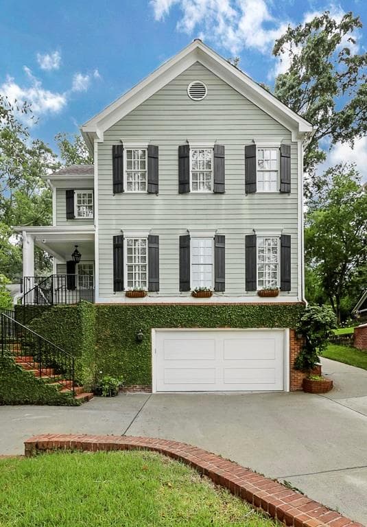 4 bedroom, 4 bathroom single family residence sold at 2180 Monterey Drive, Atlanta, GA 30318