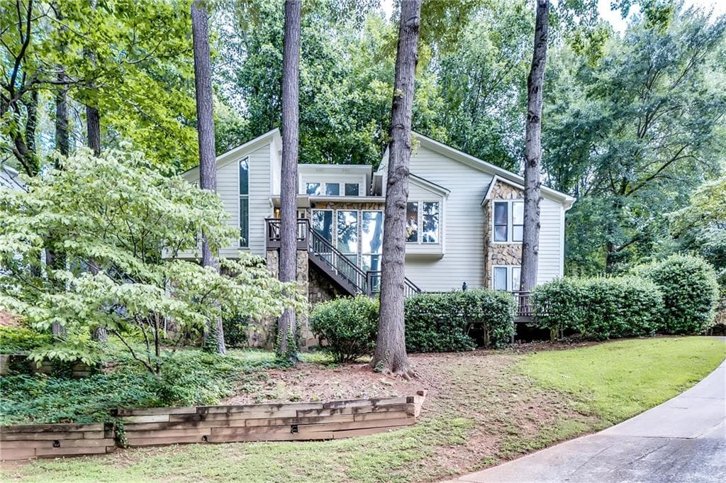 571 Farmbrook Trail, Kennesaw, GA 30144 — most recent listing photo