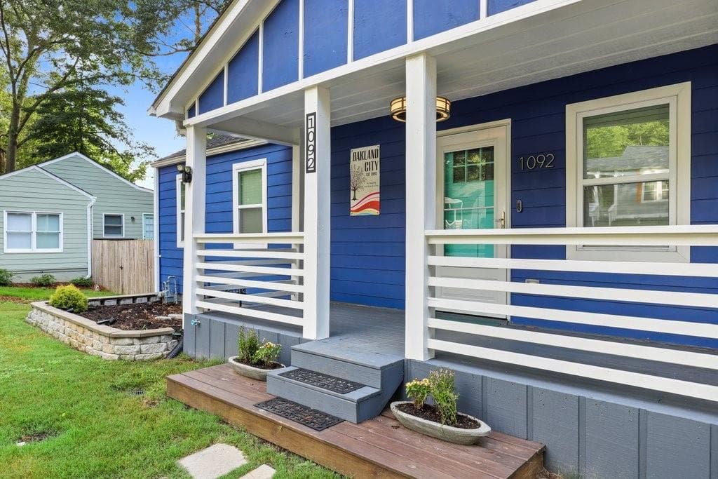 3 bedroom, 3 bathroom, 1,419 sq ft single family residence sold at 1092 Edgefield Drive, Atlanta, GA 30310