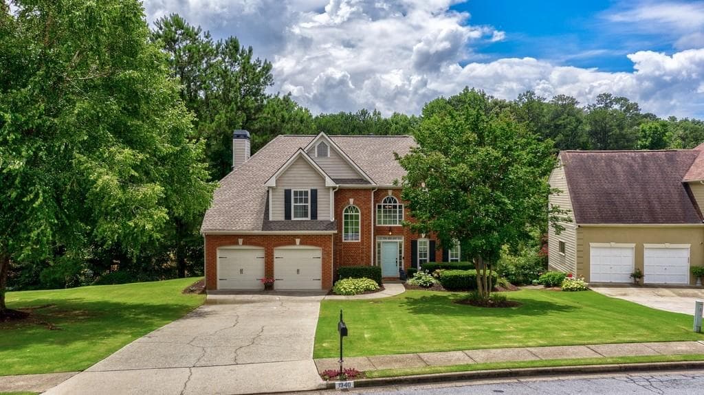 3 bedroom, 3 bathroom, 2,142 sq ft single family residence sold at 1940 Grand Lake Court, Alpharetta, GA 30004