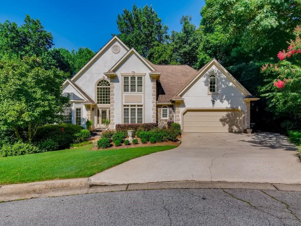 215 Willow Brook Drive, Roswell, GA 30076 — most recent listing photo