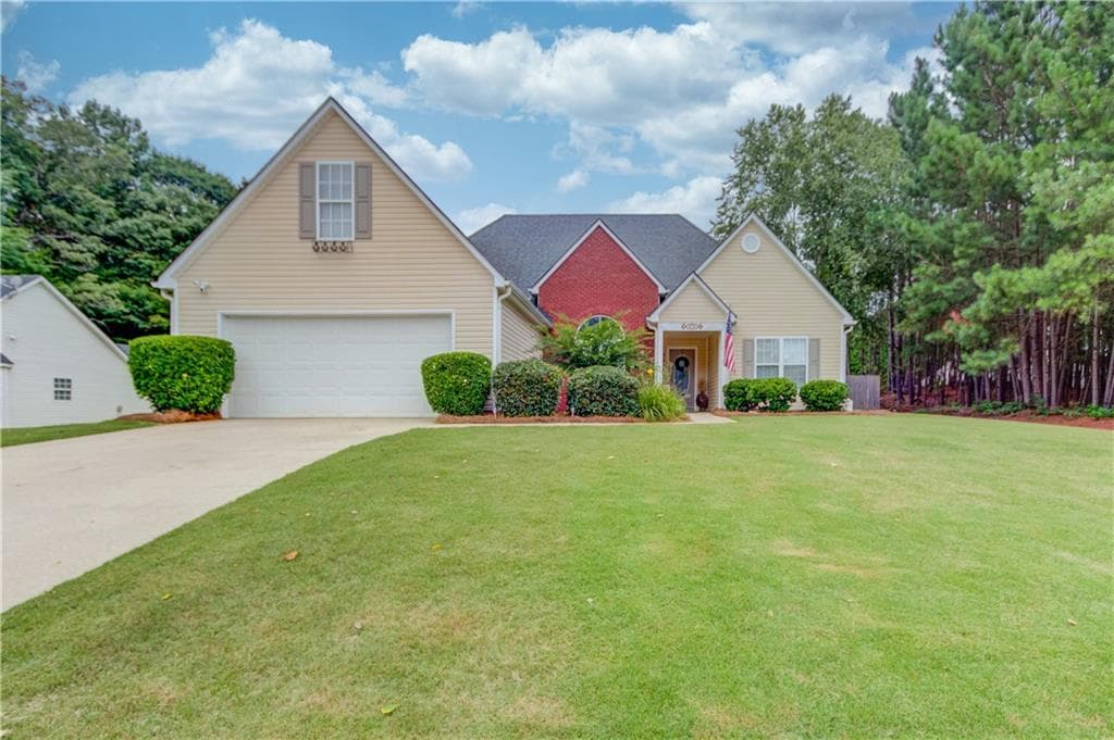 4 bedroom, 2 bathroom, 2,056 sq ft single family residence sold at 1674 Alcovy Ridge Court, Dacula, GA 30019