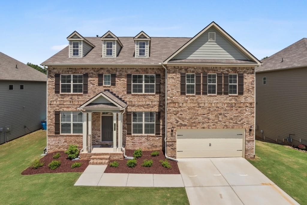 5 bedroom, 5 bathroom, 3,999 sq ft single family residence sold at 3595 Gardenside Court, Alpharetta, GA 30004