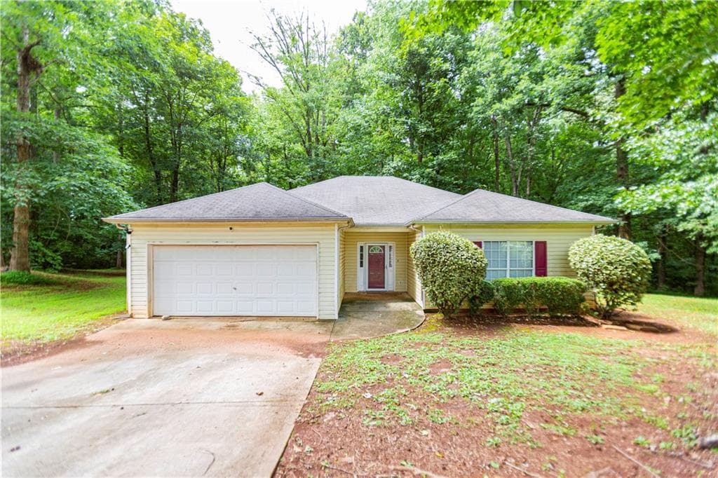 3 bedroom, 2 bathroom, 1,616 sq ft single family residence sold at 3949 Tyler Court, Ellenwood, GA 30294