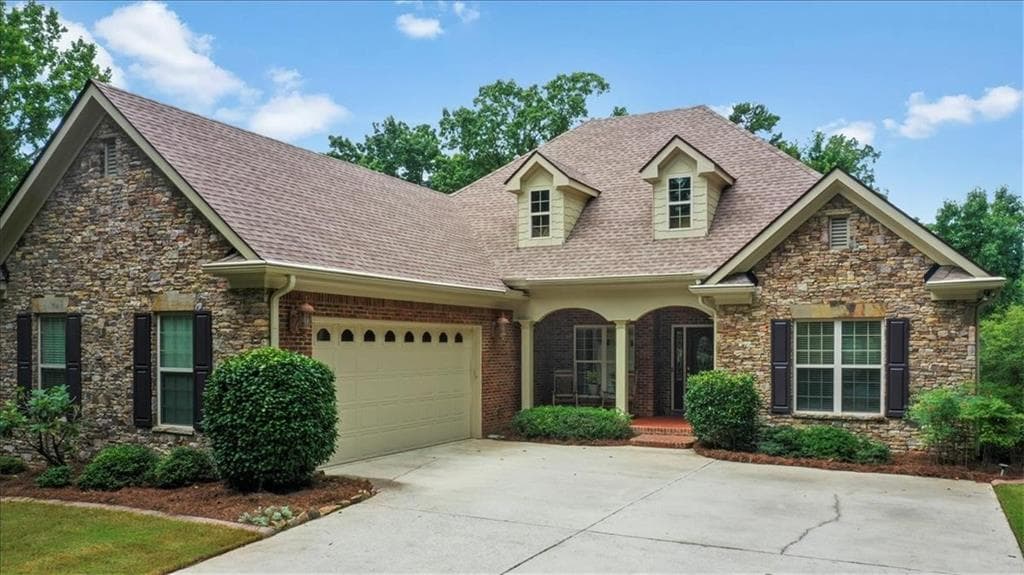 4 bedroom, 3 bathroom, 2,000 sq ft single family residence sold at 7710 Chestnut Hill Road, Cumming, GA 30041