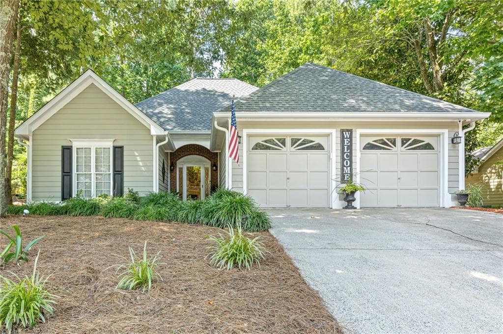3 bedroom, 2 bathroom, 1,868 sq ft single family residence sold at 1206 Fern Hollow Drive, Woodstock, GA 30189