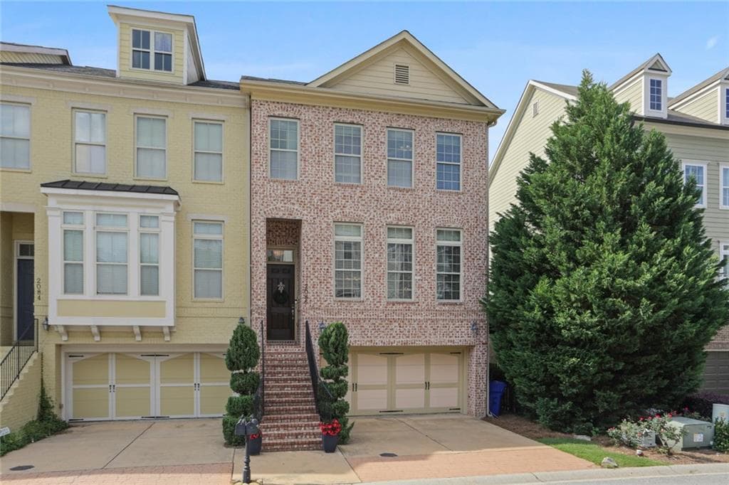 3 bedroom, 4 bathroom, 2,620 sq ft townhouse sold at 2086 Callaway Court, Atlanta, GA 30318