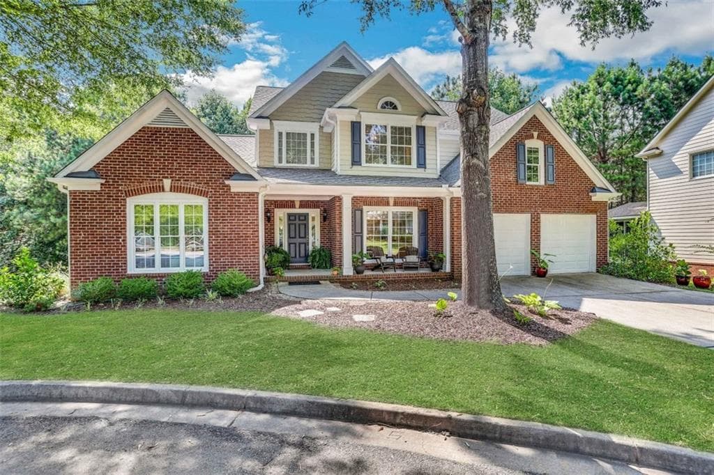 4 bedroom, 4 bathroom, 2,982 sq ft single family residence sold at 8660 Amsbury Way, Cumming, GA 30041