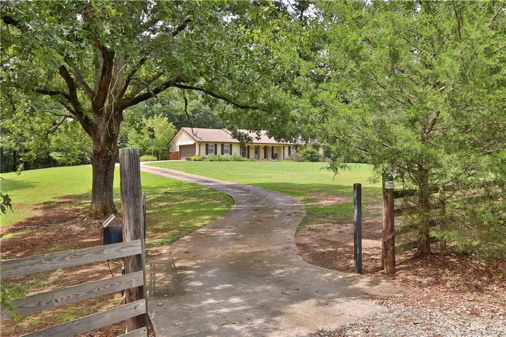 5915 Duncan Road, Fairburn, GA 30213 — most recent listing photo