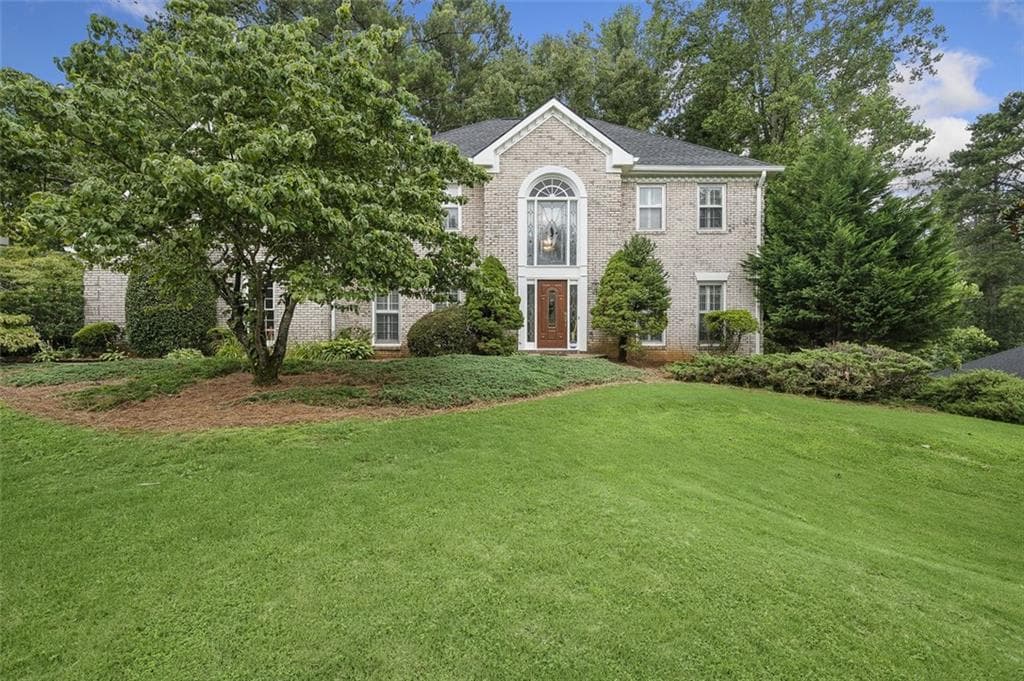 800 Fairbrook Lane, Roswell, GA 30075 — most recent listing photo