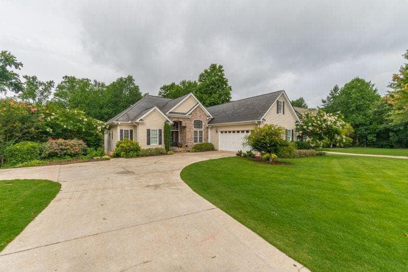 3035 Ivy Road, Gainesville, GA 30504 — most recent listing photo