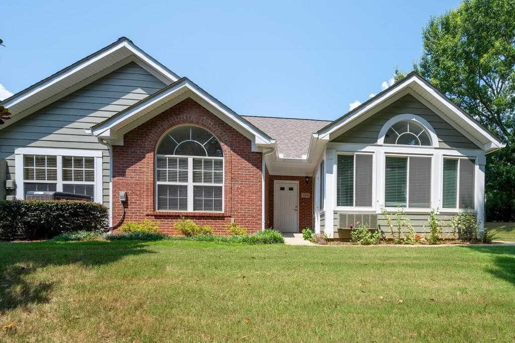 2256 Carefree Circle 3, Marietta, GA 30062 — most recent listing photo