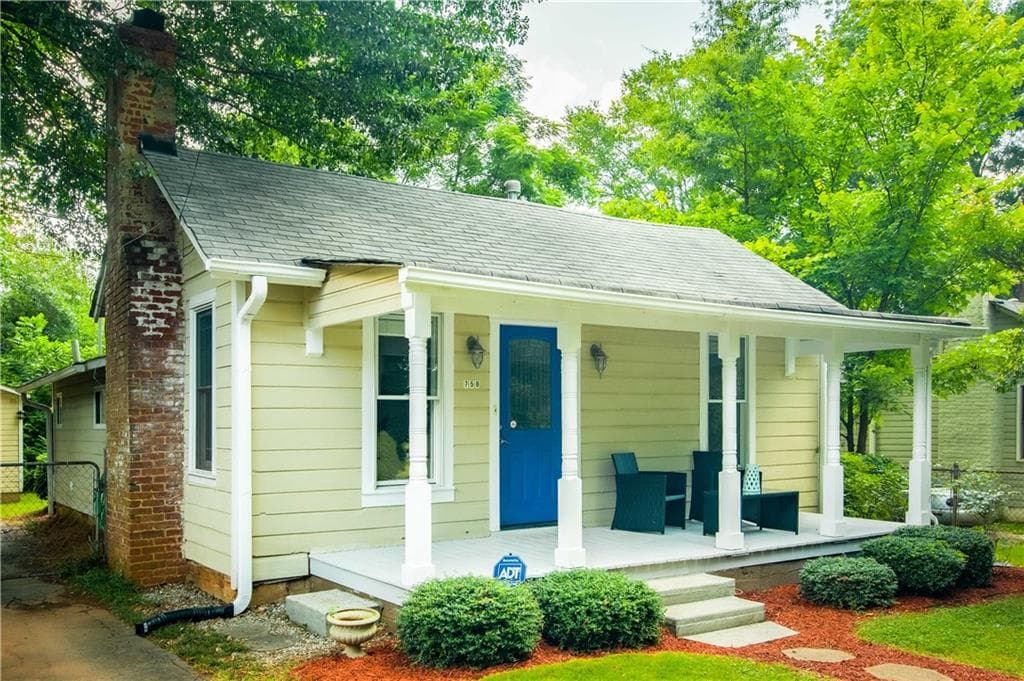 2 bedroom, 2 bathroom single family residence sold at 758 Hillmont Avenue, Decatur, GA 30030
