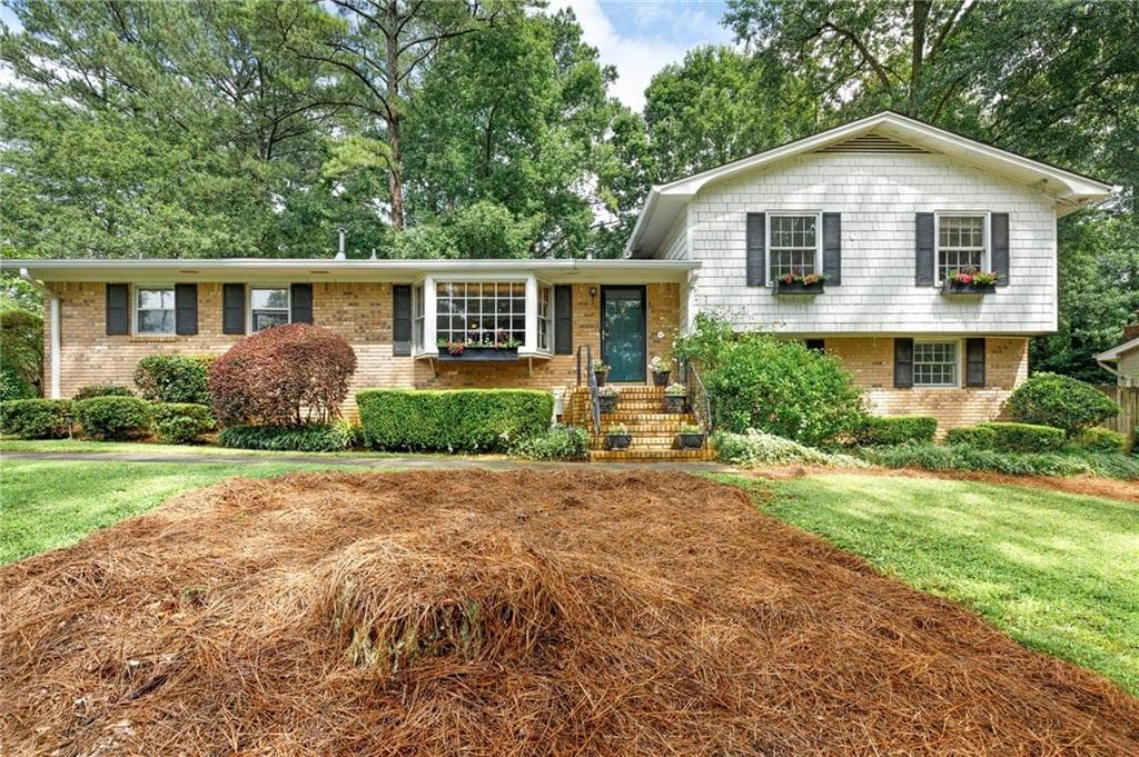 120 Lisa Lane, Smyrna, GA 30082 — most recent listing photo