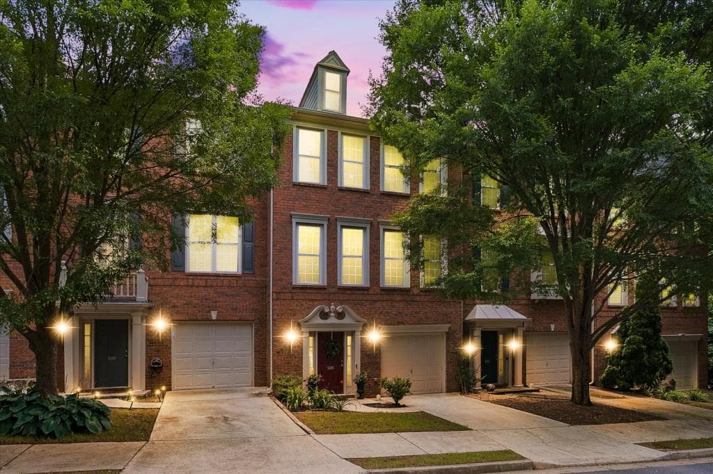 4 bedroom, 4 bathroom, 1,963 sq ft townhouse sold at 5149 Manerdale Drive, Atlanta, GA 30339