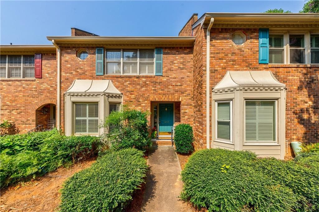 6265 Windsor Trace Drive, Peachtree Corners, GA 30092 — most recent listing photo