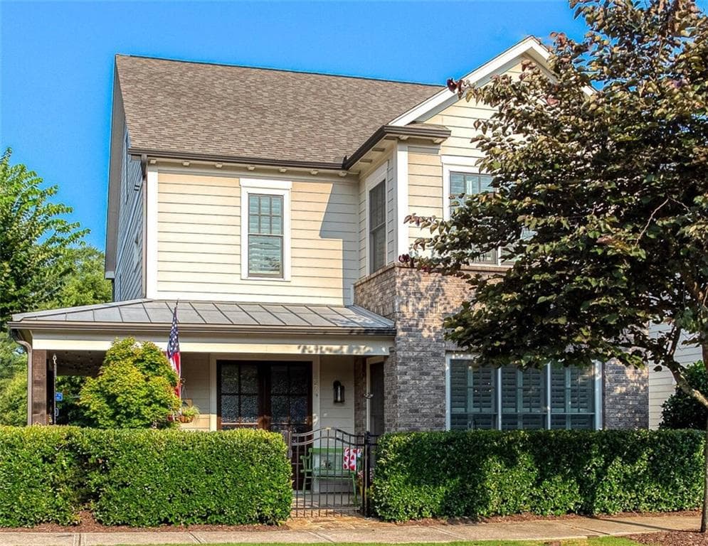 3 bedroom, 3 bathroom, 2,720 sq ft single family residence sold at 274 South Avenue, Marietta, GA 30060