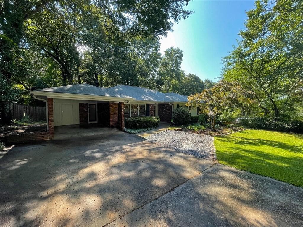 1095 Burton Drive, Atlanta, GA 30329 — most recent listing photo