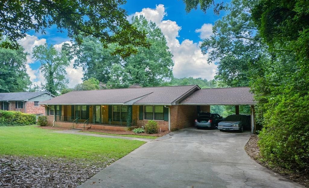 1495 Loch Lomond Trail, Atlanta, GA 30331 — most recent listing photo