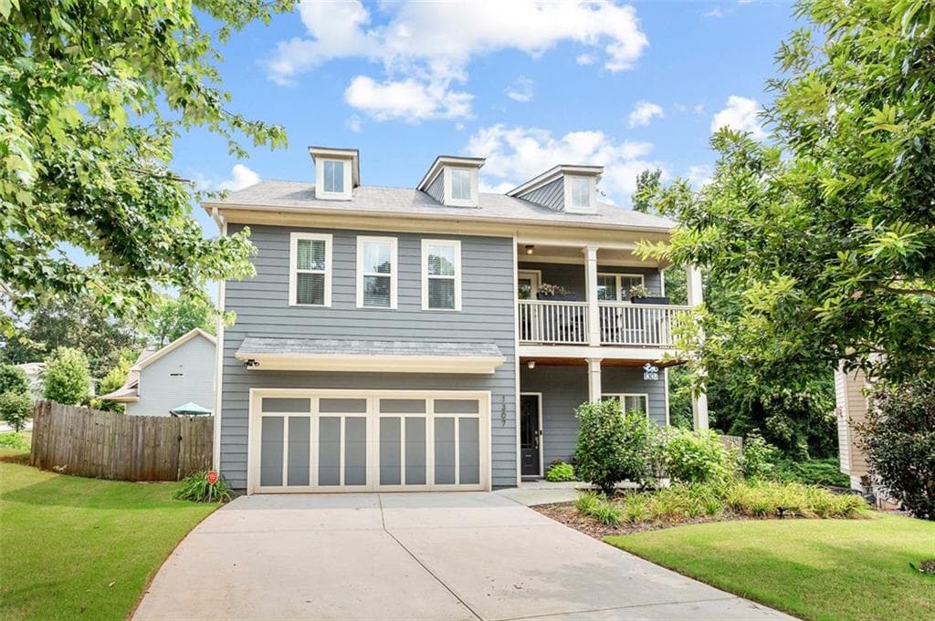 3 bedroom, 3 bathroom, 2,350 sq ft single family residence sold at 1307 LOCHLAND Court, Atlanta, GA 30316