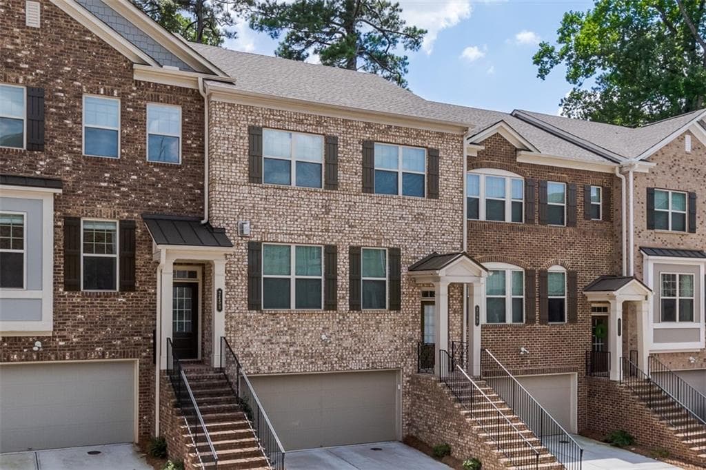 4 bedroom, 4 bathroom, 2,178 sq ft townhouse sold at 2460 Georgetown Avenue, Atlanta, GA 30345