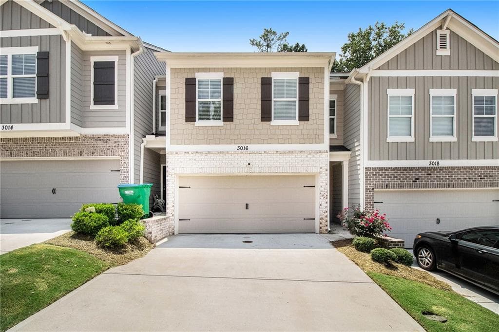 3 bedroom, 3 bathroom, 1,772 sq ft townhouse sold at 3016 Creekside Overlook Way, Austell, GA 30168