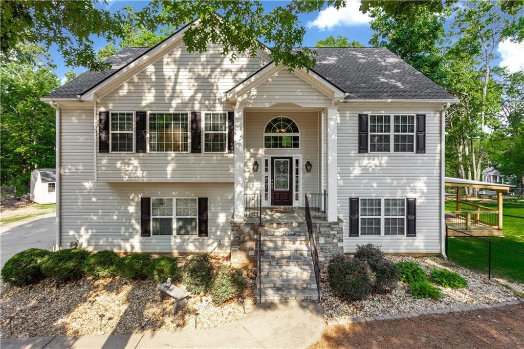 4 bedroom, 4 bathroom, 2,956 sq ft single family residence sold at 7085 Fletcher Drive, Winston, GA 30187