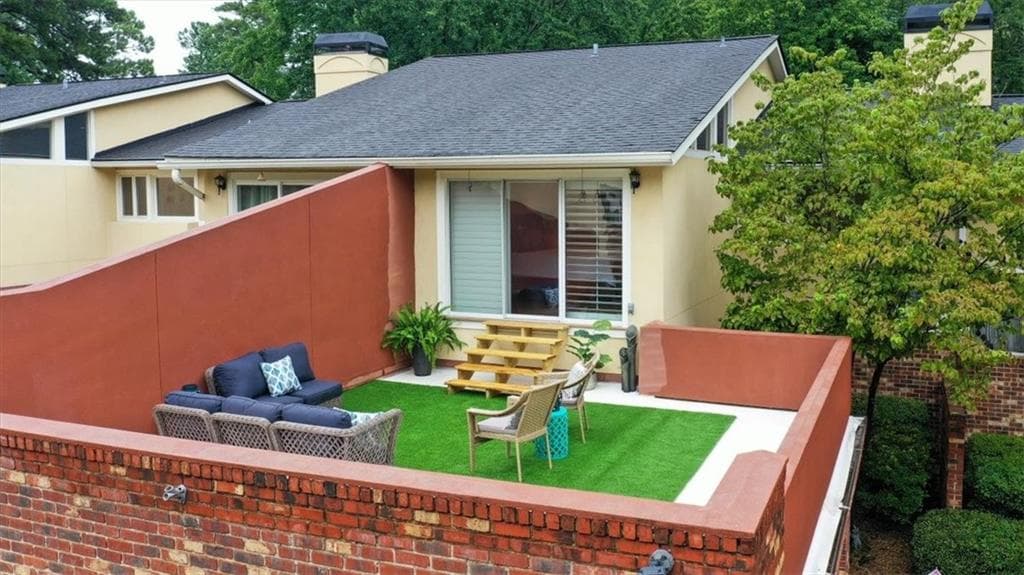 4 bedroom, 4 bathroom, 2,754 sq ft condominium sold at 6126 Barfield Road, Atlanta, GA 30328
