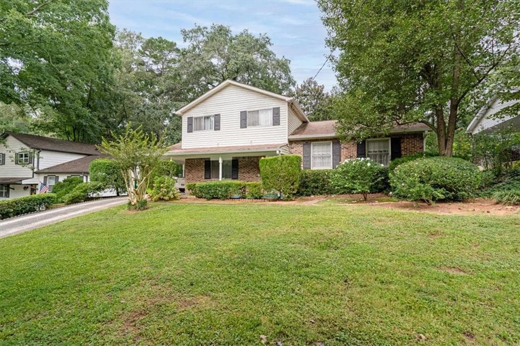 3 bedroom, 3 bathroom single family residence sold at 2117 Rosewood Road, Decatur, GA 30032