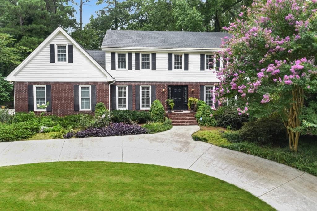 5399 N Peachtree Road, Dunwoody, GA 30338 — most recent listing photo