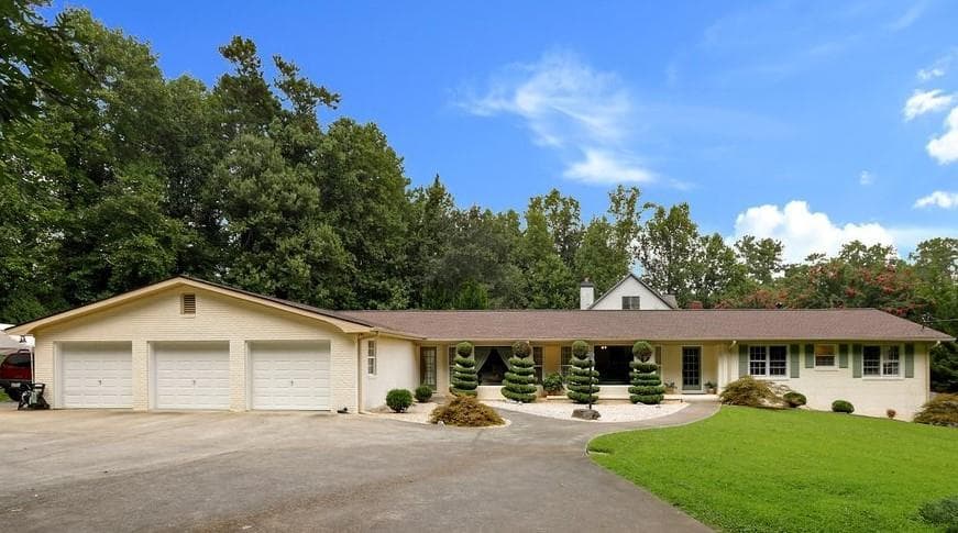 6 bedroom, 5 bathroom, 2,840 sq ft single family residence sold at 621 Pine Grove Road, Roswell, GA 30075