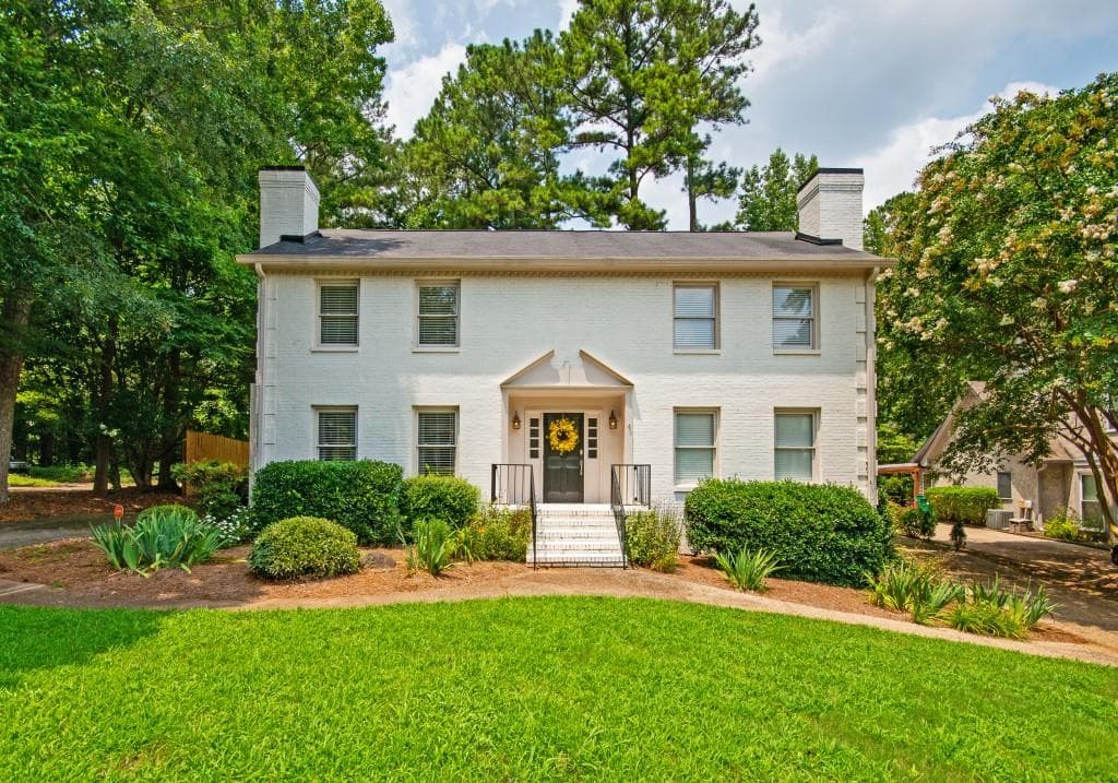 9005 Carroll Manor Drive, Sandy Springs, GA 30350 — most recent listing photo
