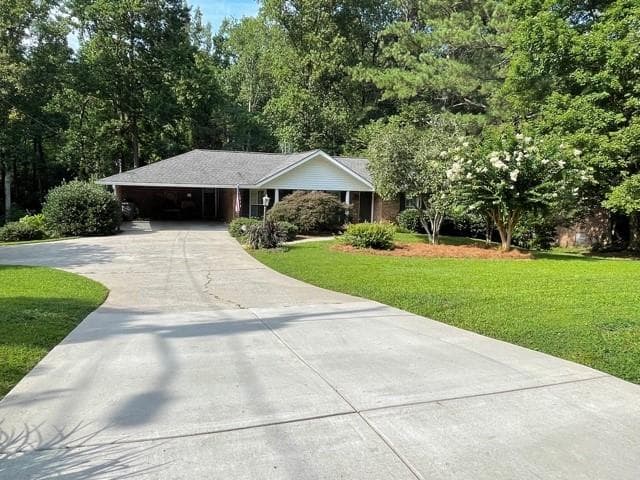 4 bedroom, 2 bathroom, 1,680 sq ft single family residence sold at 380 Barkshire Lane, Roswell, GA 30076