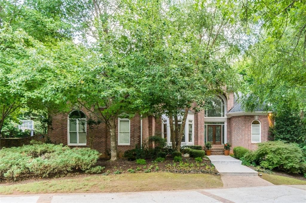 5 bedroom, 5 bathroom, 6,200 sq ft single family residence sold at 11875 CHAFFIN Road, Roswell, GA 30075